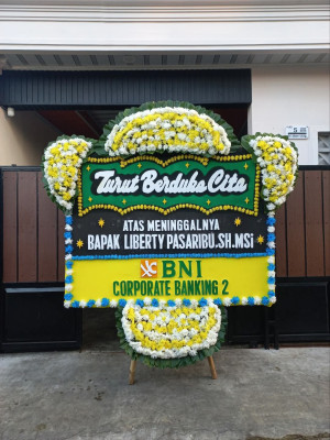 Papan Bunga Duka di Tegal Kunir Kidul
