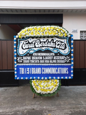 Papan Bunga Duka di Tegal Kunir Kidul